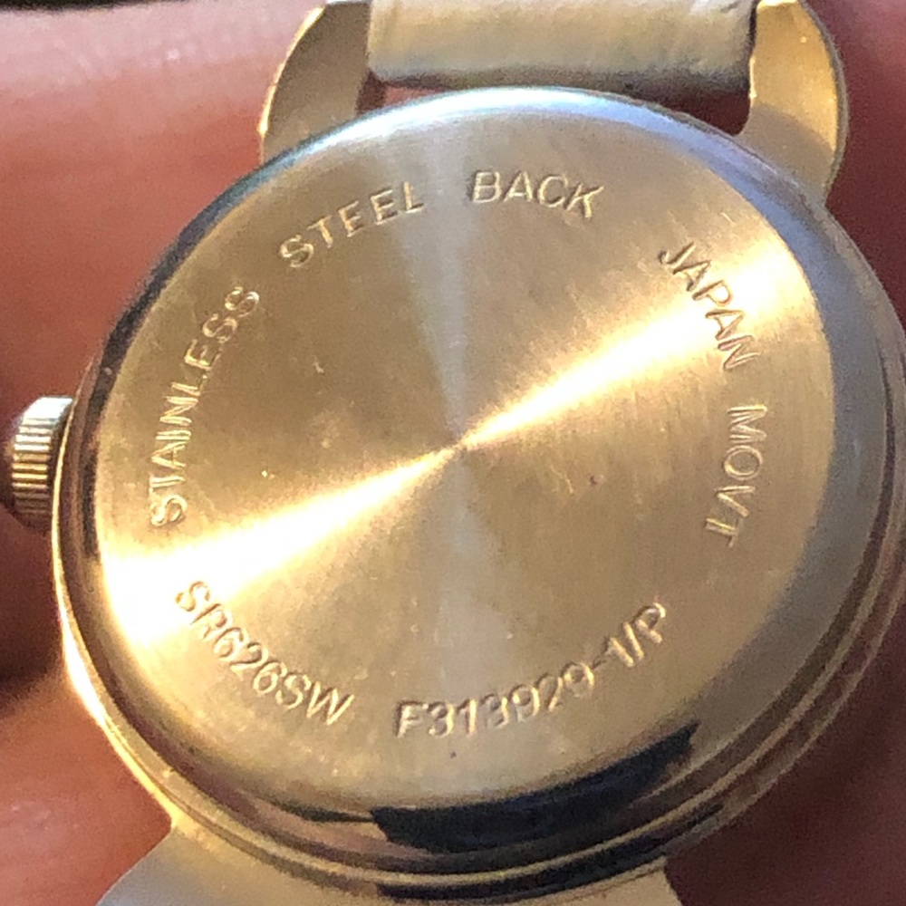 Ladies Diamond white genuine leather watch - Picture 6 of 9
